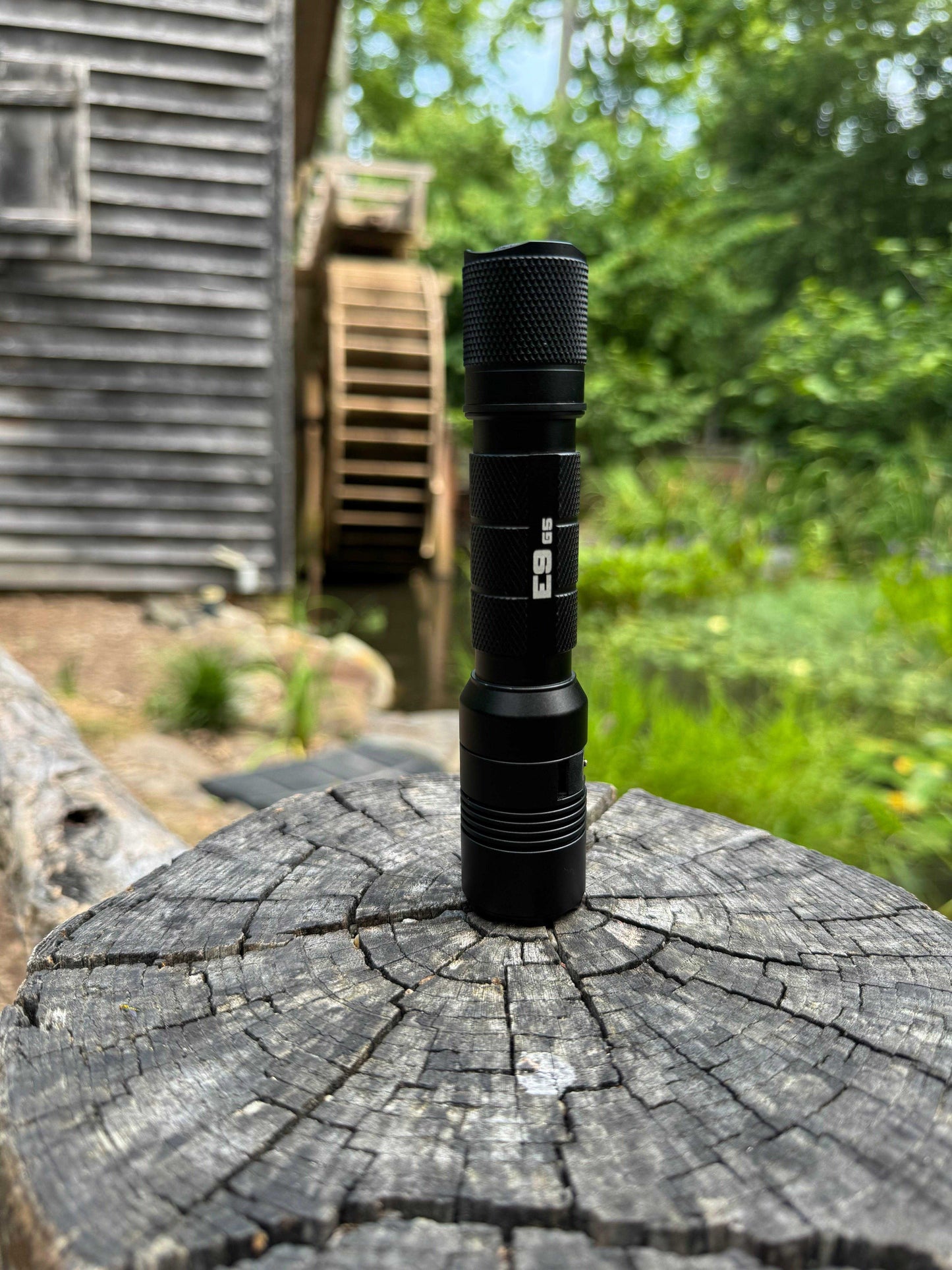 E9 GEN5 Tactical EDC Flashlight – 3,000 Lumen Long Throw Outdoor Survival Gear